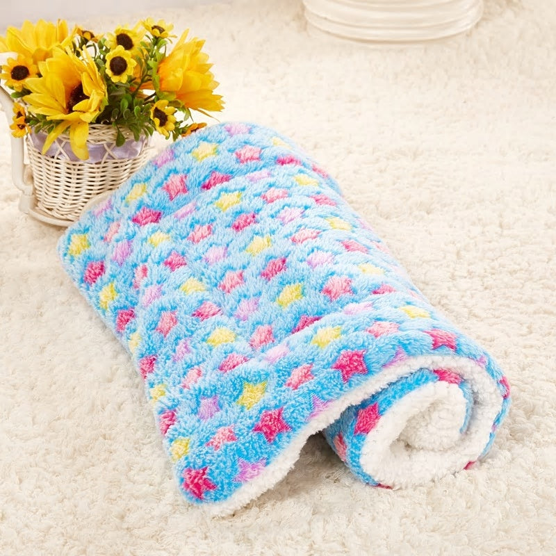 Cozy Pet Blanket – Soft, Cute Comfort for Cats & Dogs